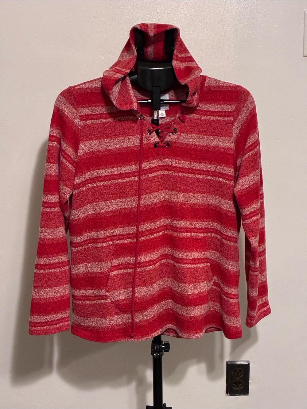 Sunday red & white stripe lace-up Baja hoodie size medium pullover